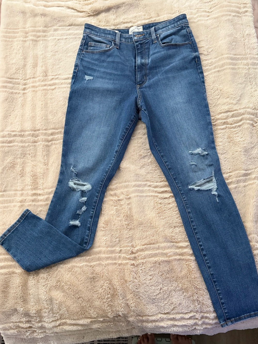 Universal Thread Distressed Mid-Blue Skinny Jeans